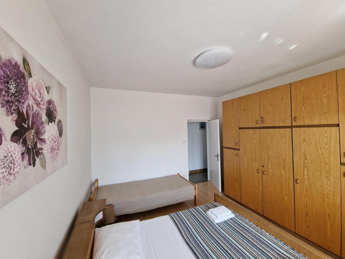 Apartment Sostaric Vrh  Экстерьер фото